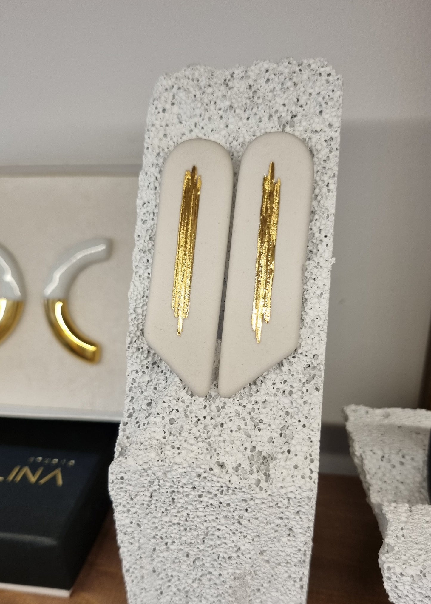 Porcelain earrings 3XL608