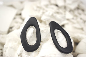 Open image in slideshow, Porcelain earrings #M01
